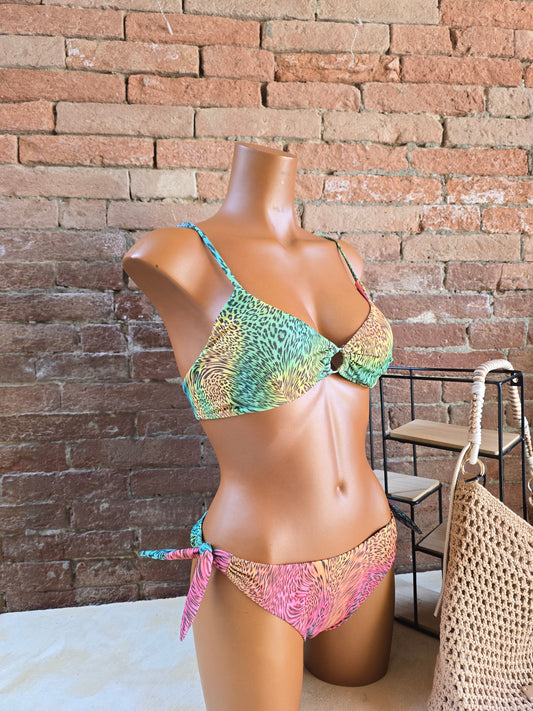 Bikini con ferretto e slip con laccetti animalier Made in Italy