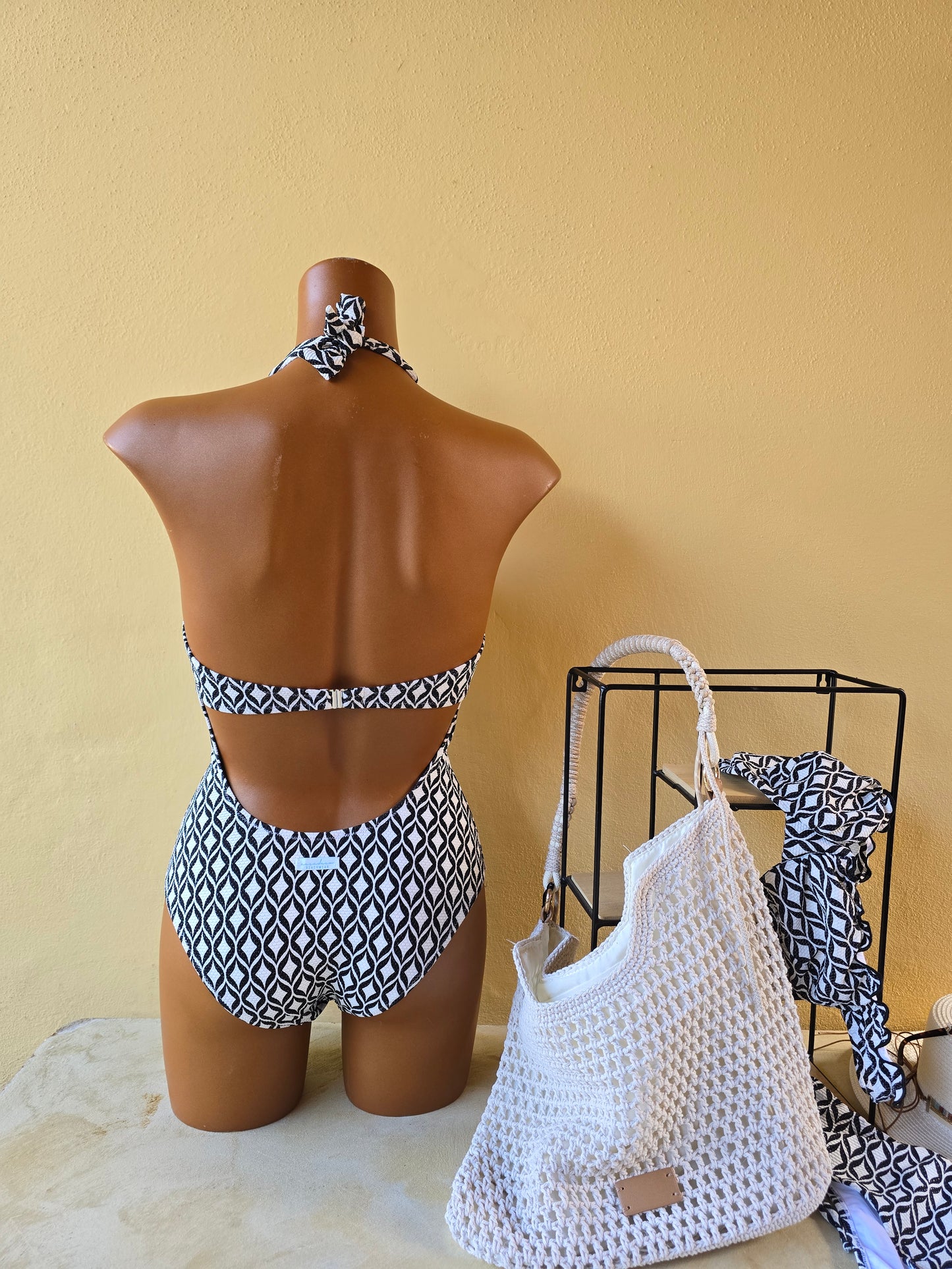 Costume intero Accadueo nero e bianco