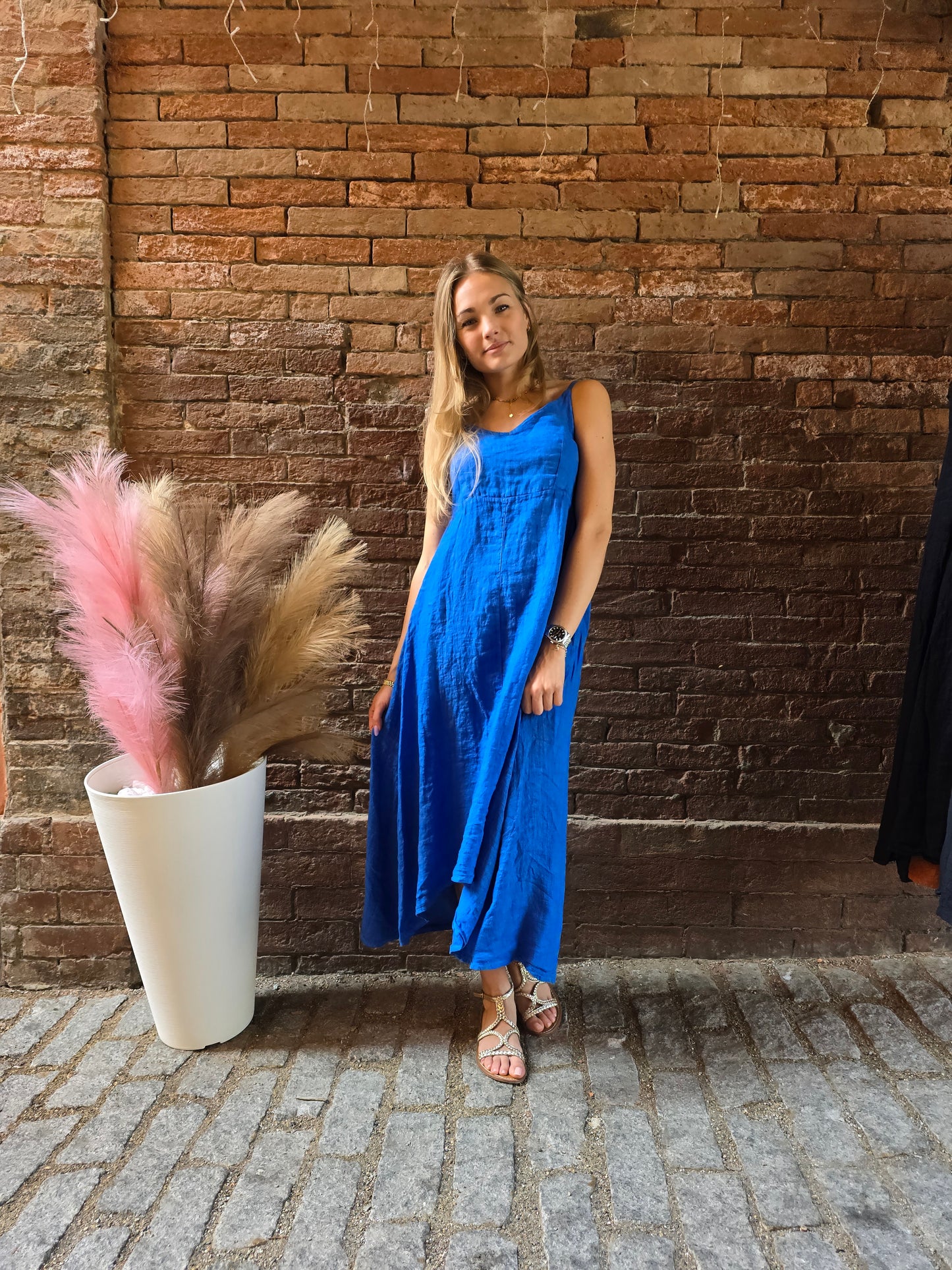 SCONTO 30% NEL CARRELLO Abito lungo in 100% lino con spalline