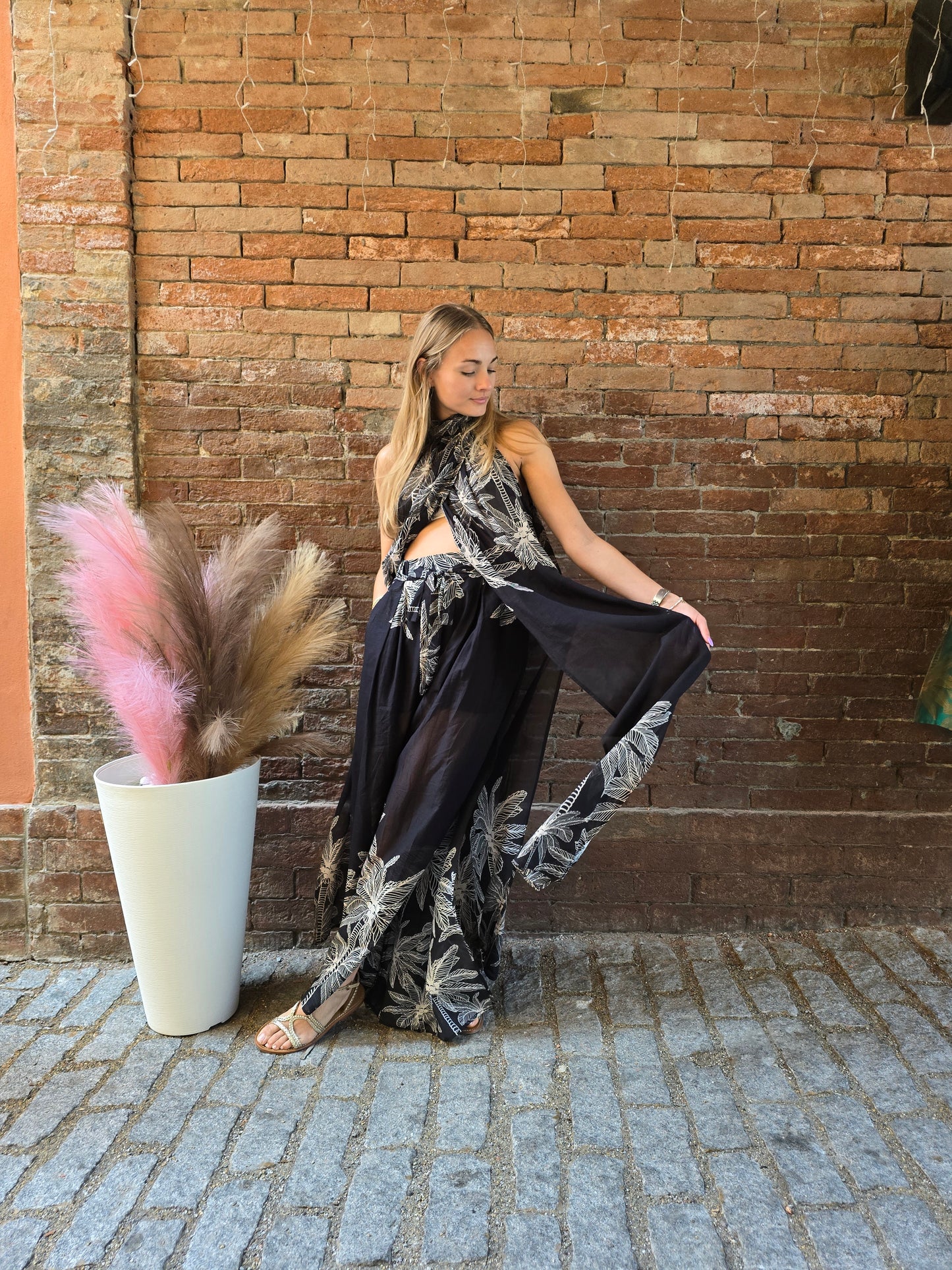 Pantalone lungo in cotone con spacchi