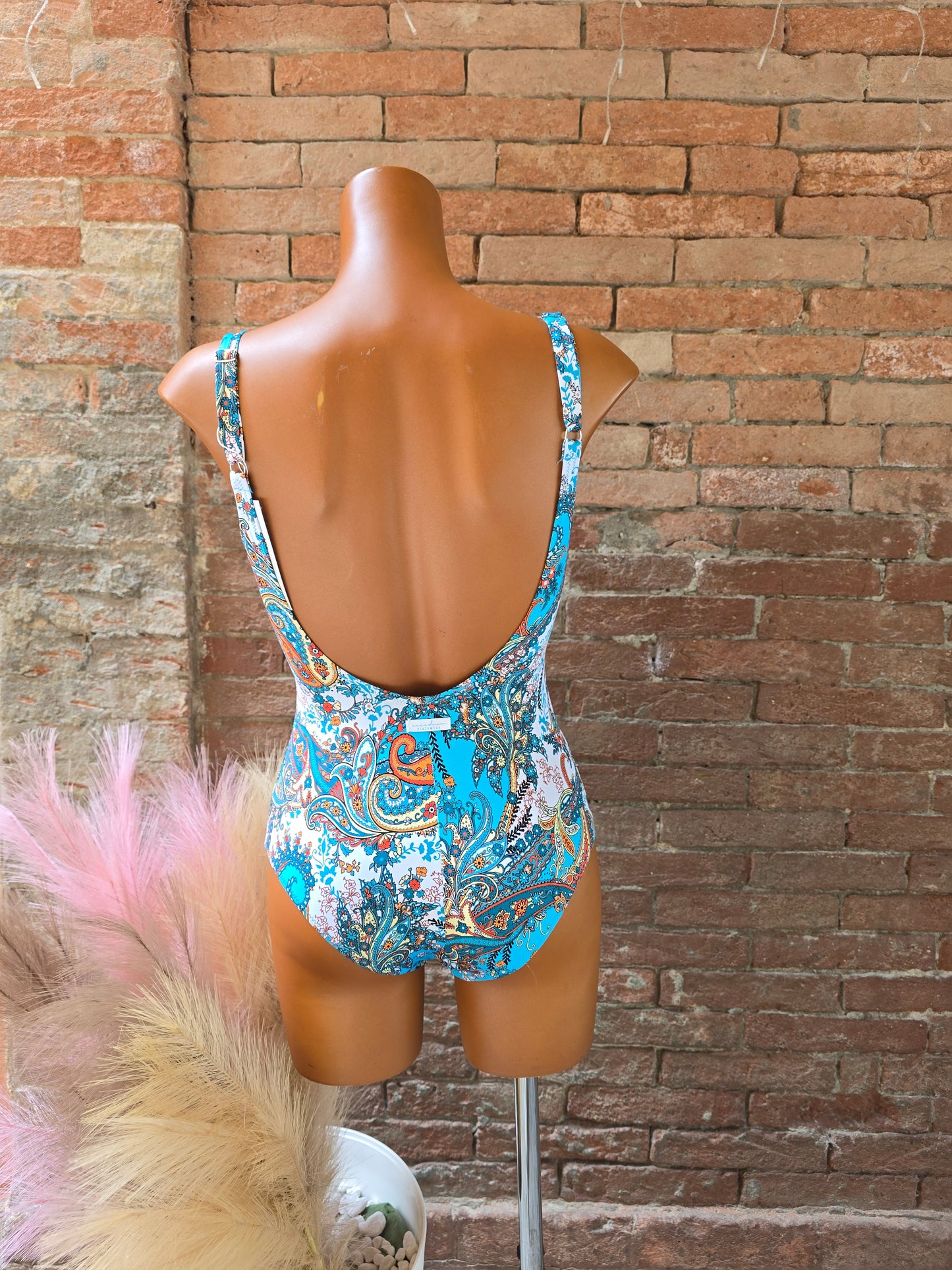 Costume intero Accadueo