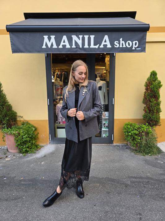 Gonna in raso con pizzo