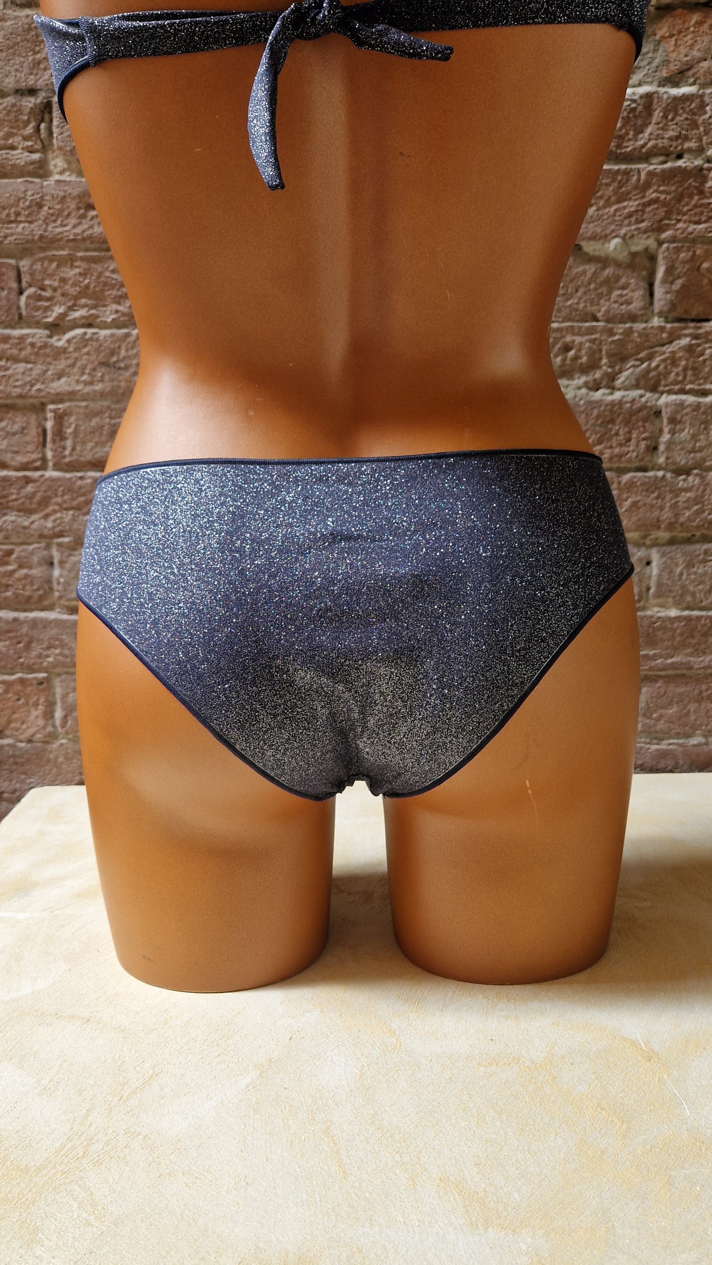Bikini Artù fascia con slip tempestato di brillantini Made in Italy AquaClub