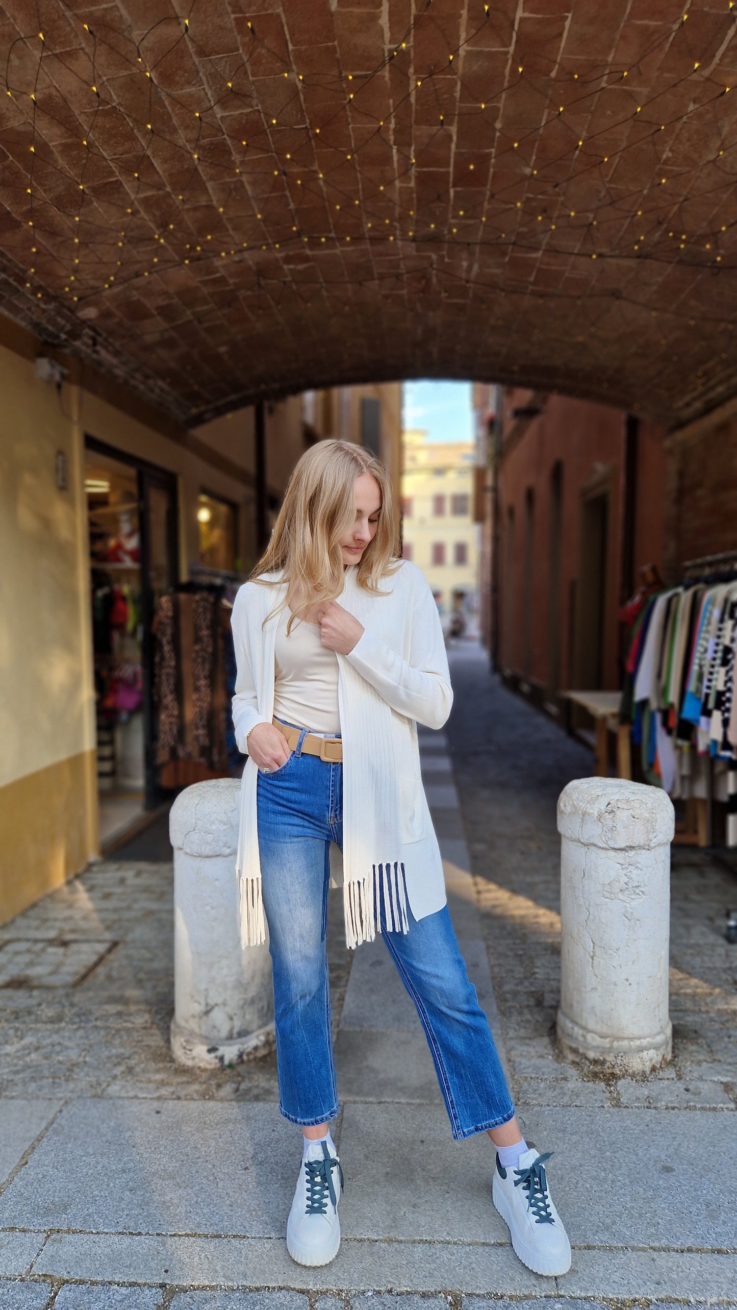 Cardigan con frange in viscosa estiva