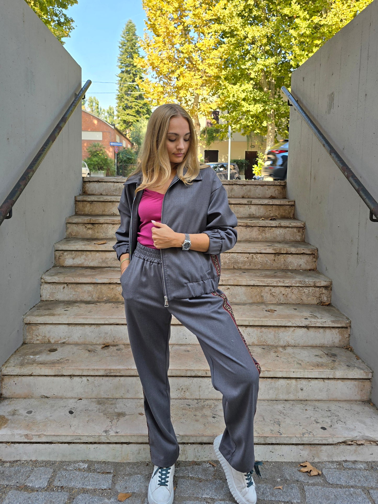 Pantalone Tuta con dettagli animalier