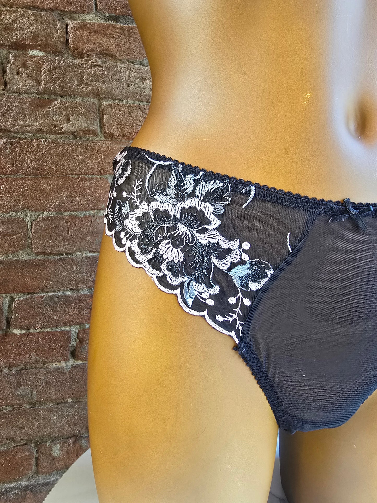 Completino push up con pizzo sièlei