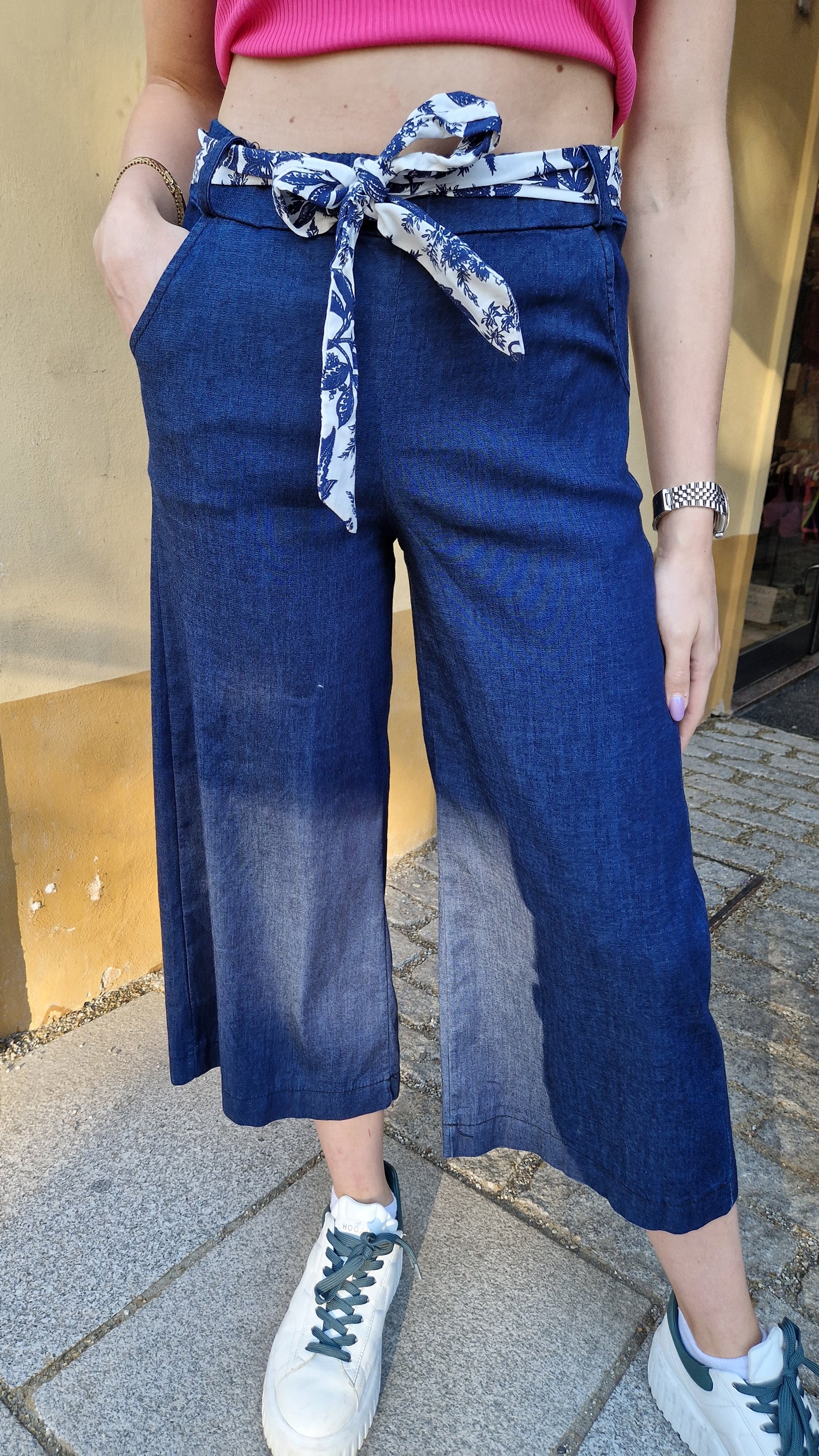 Pantalone in viscosa colr jeans con elastico in vita
