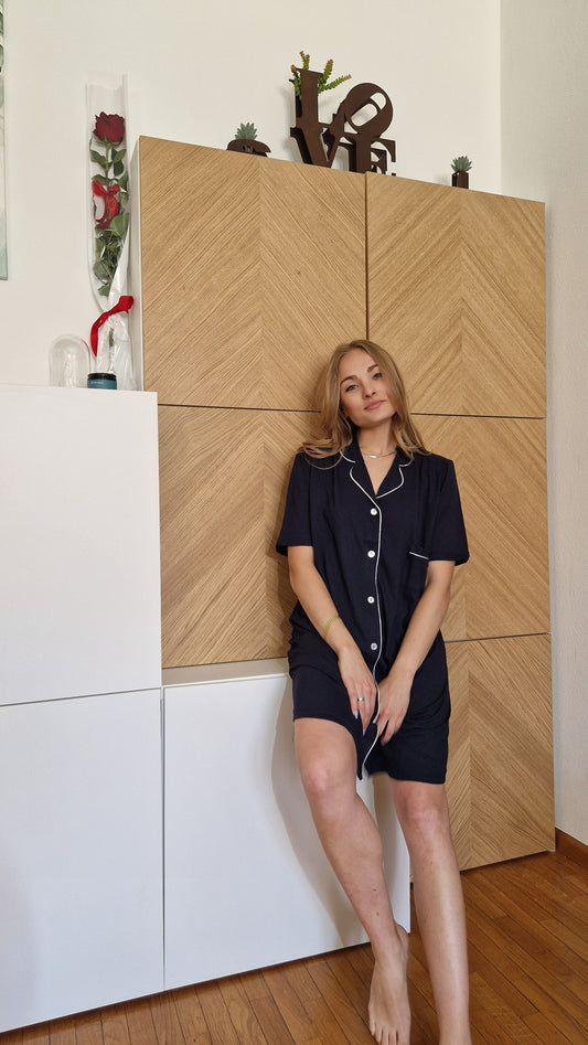 Camicia da notte a maniche corte aperta