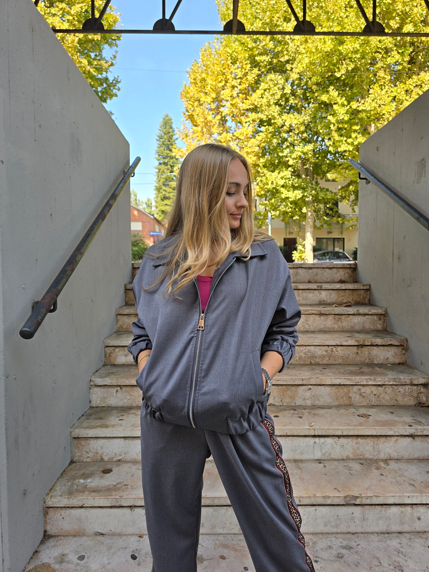 Pantalone Tuta con dettagli animalier