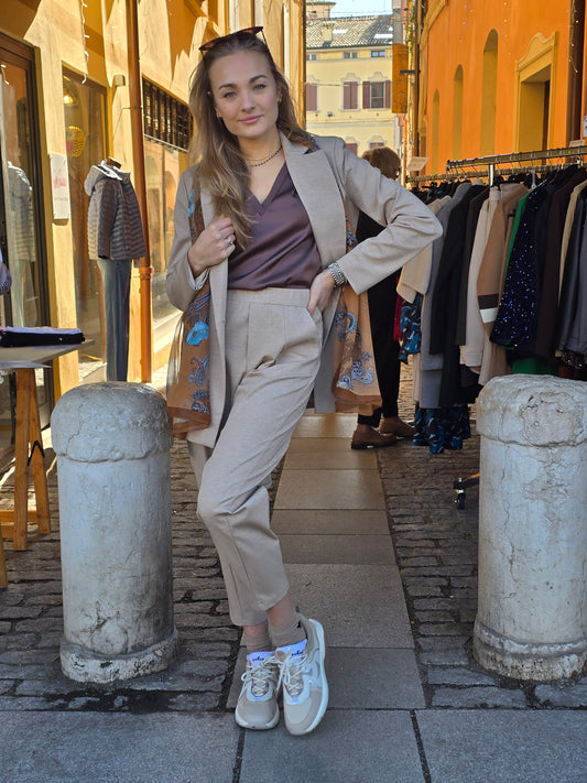 Pantaloni in viscosa con elastico in vita