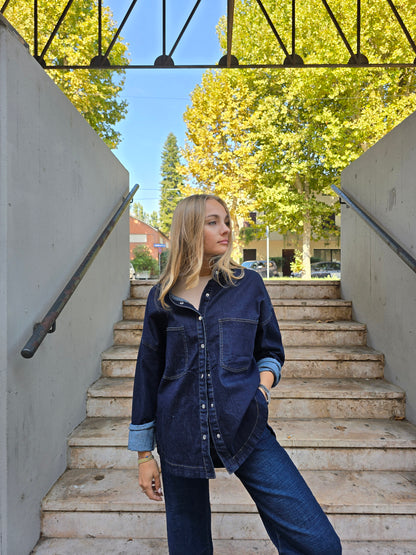 Camicia Oversize in Jeans elasticizzato con bottoni a clip