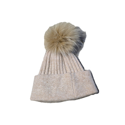 Cappello a costina con pon pon