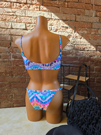 Bikini top con buco e brasiliana taga regolabile Accadueo Made in Italy