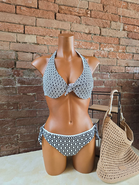 Bikini con ferretto sfoderato Accadueo