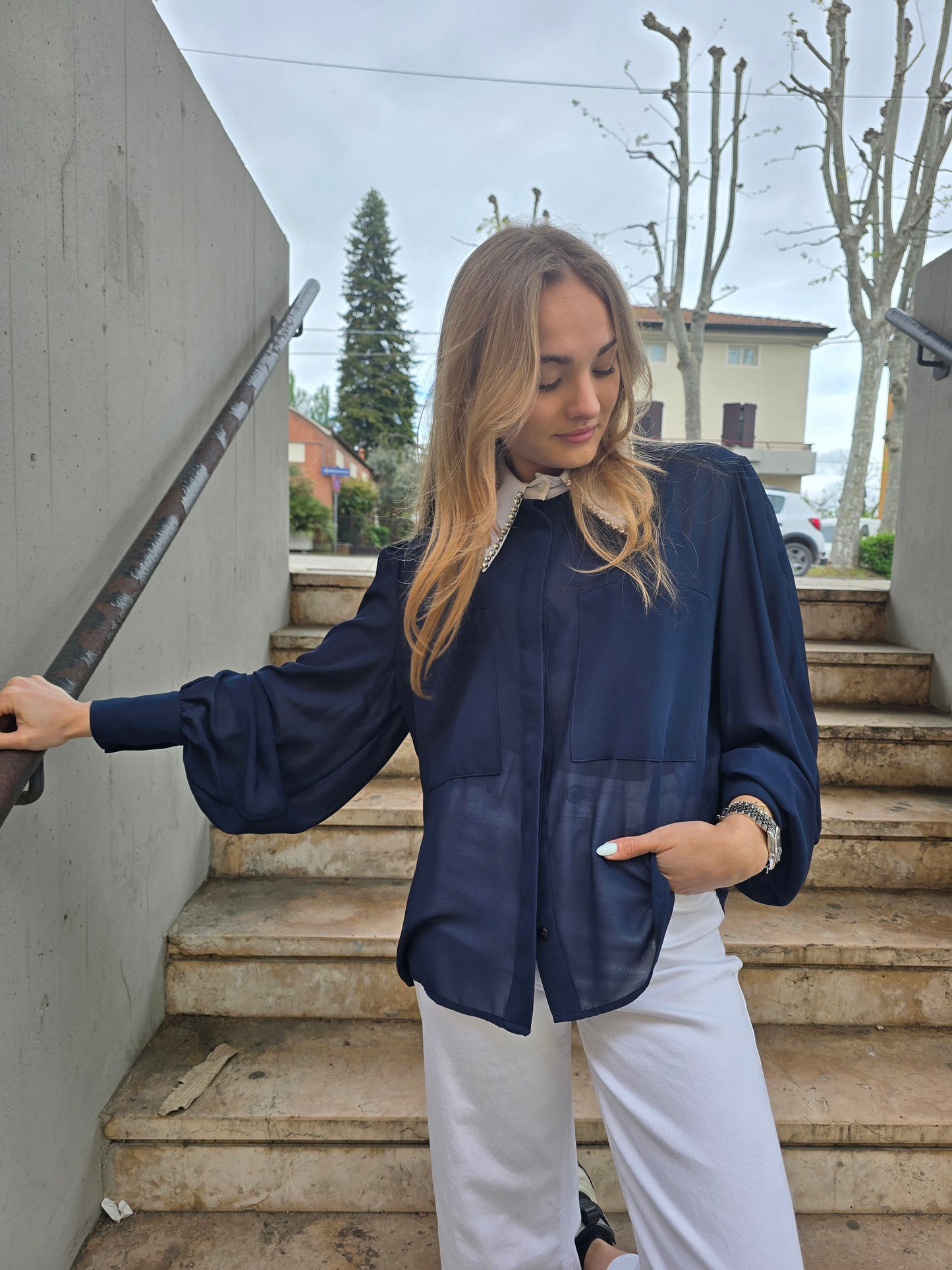 Camicia con collo brillantinoso