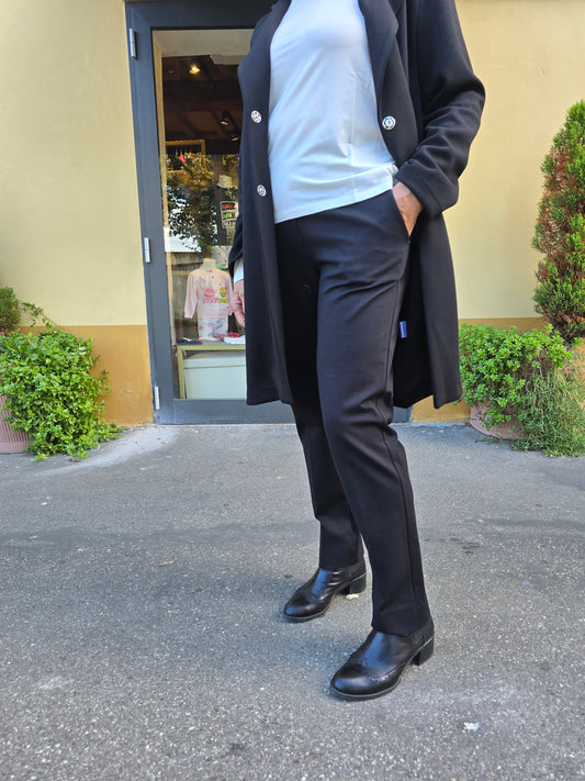 Pantalone lungo con elastico in vita