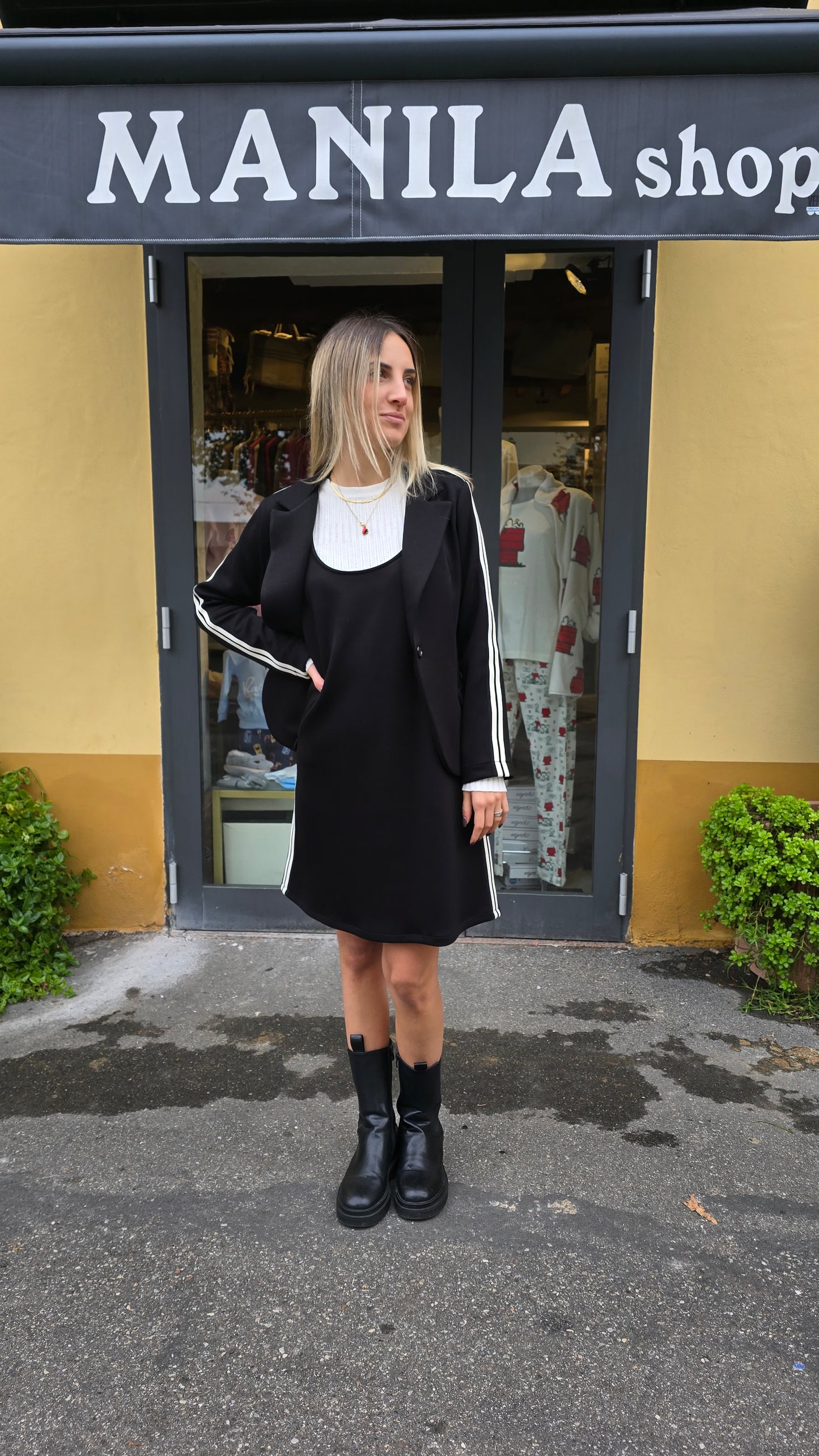 Abito spalla larga neoprene