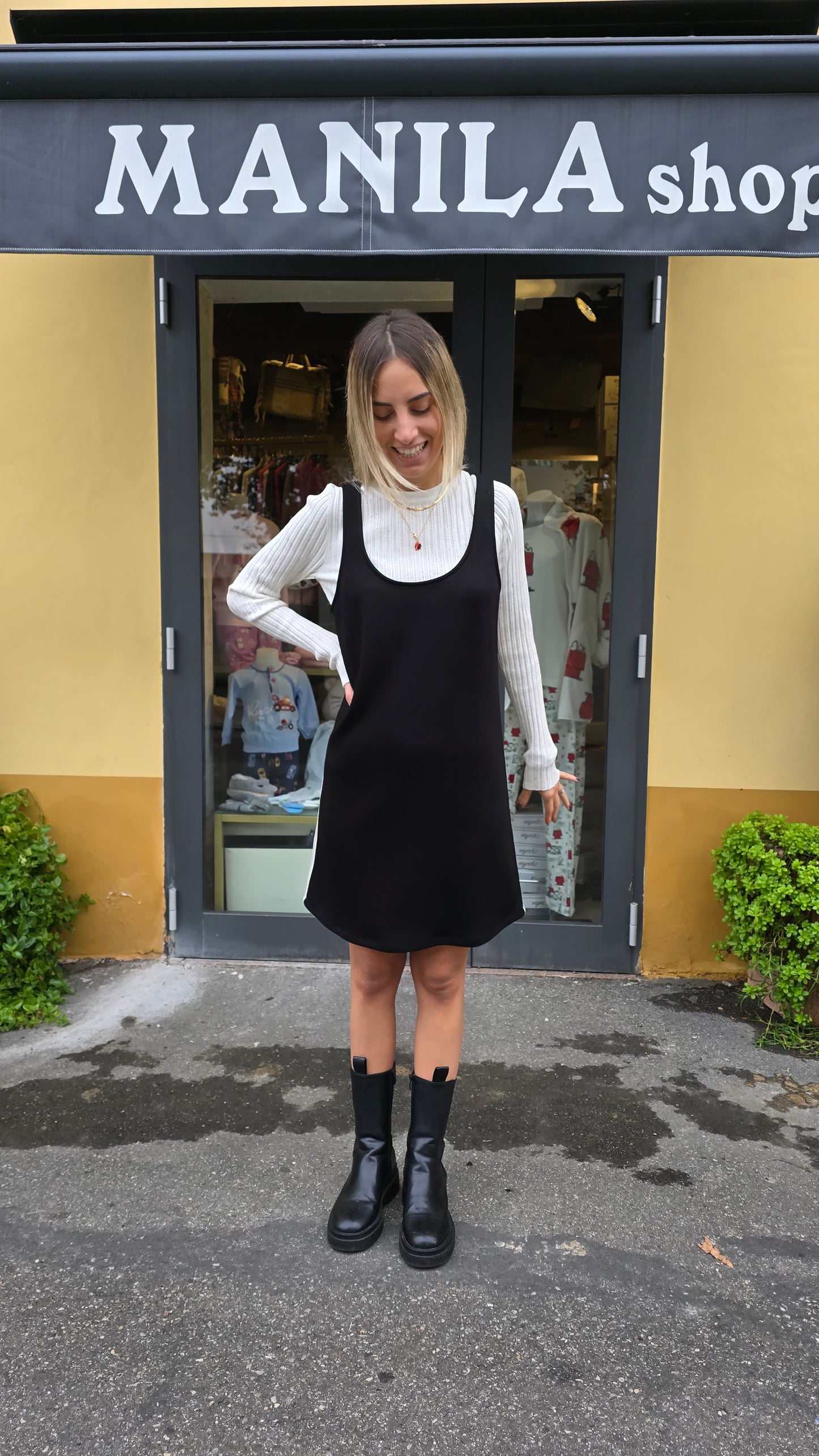 Abito spalla larga neoprene