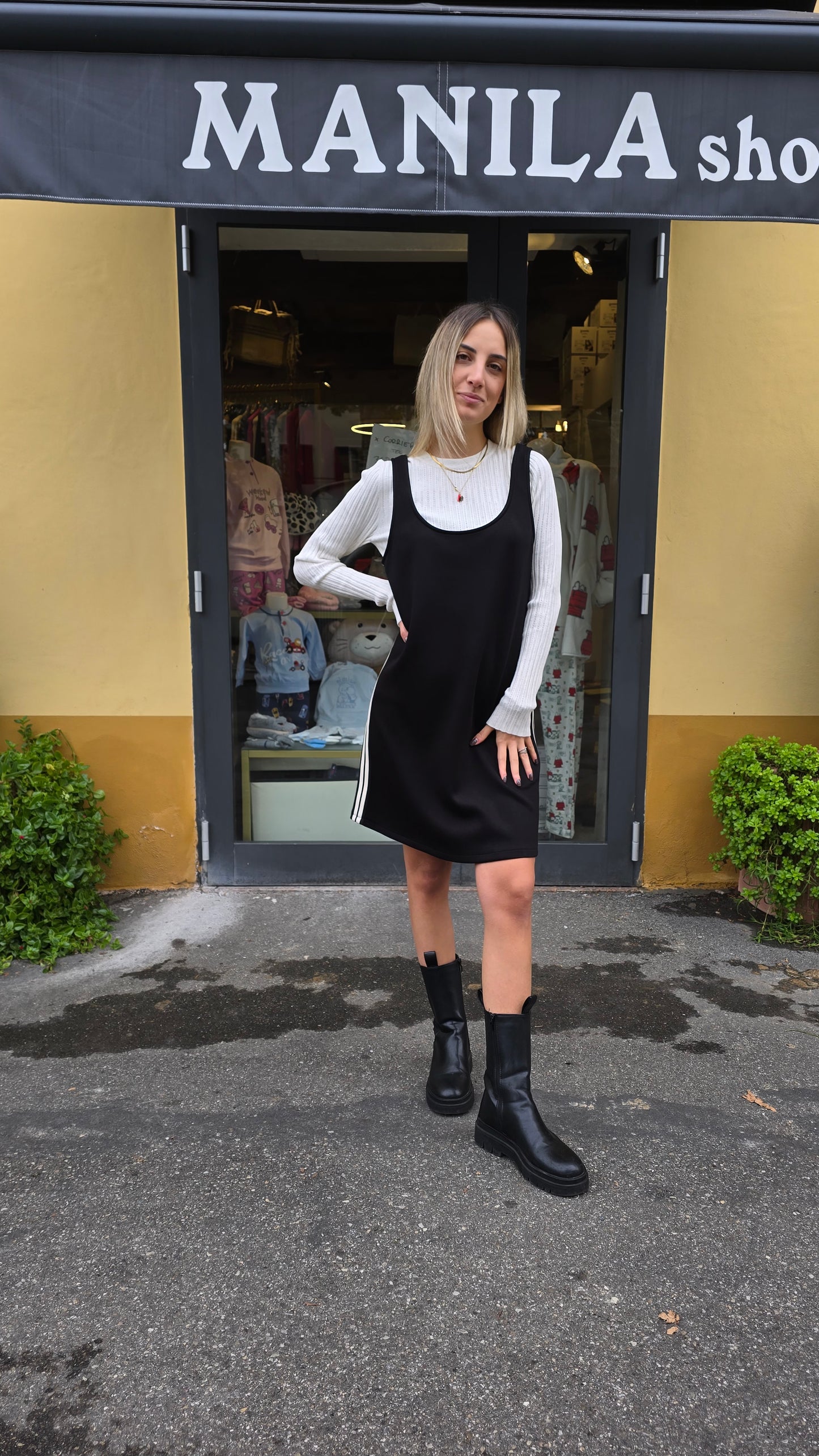 Abito spalla larga neoprene