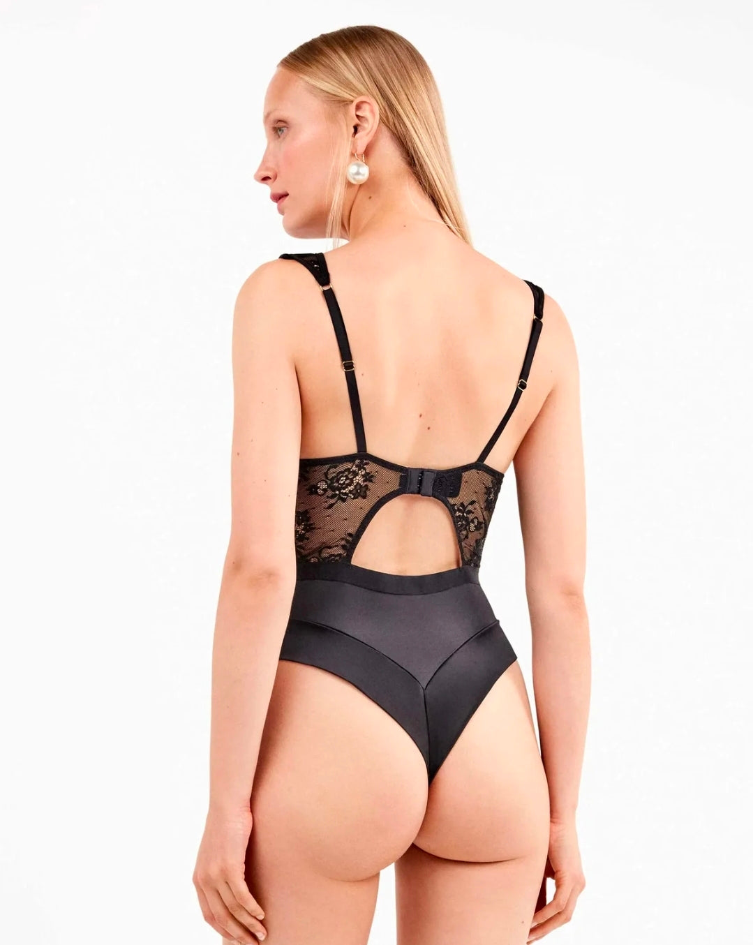 Body in pizzo all over con spalline