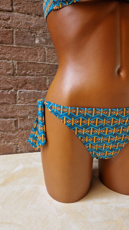 Bikini Serena, fascia con slip laccettini Made in Italy