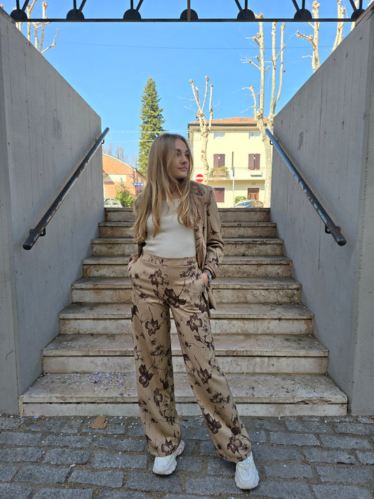Pantalone a palazzo con elastico in vita a fantasia elegante