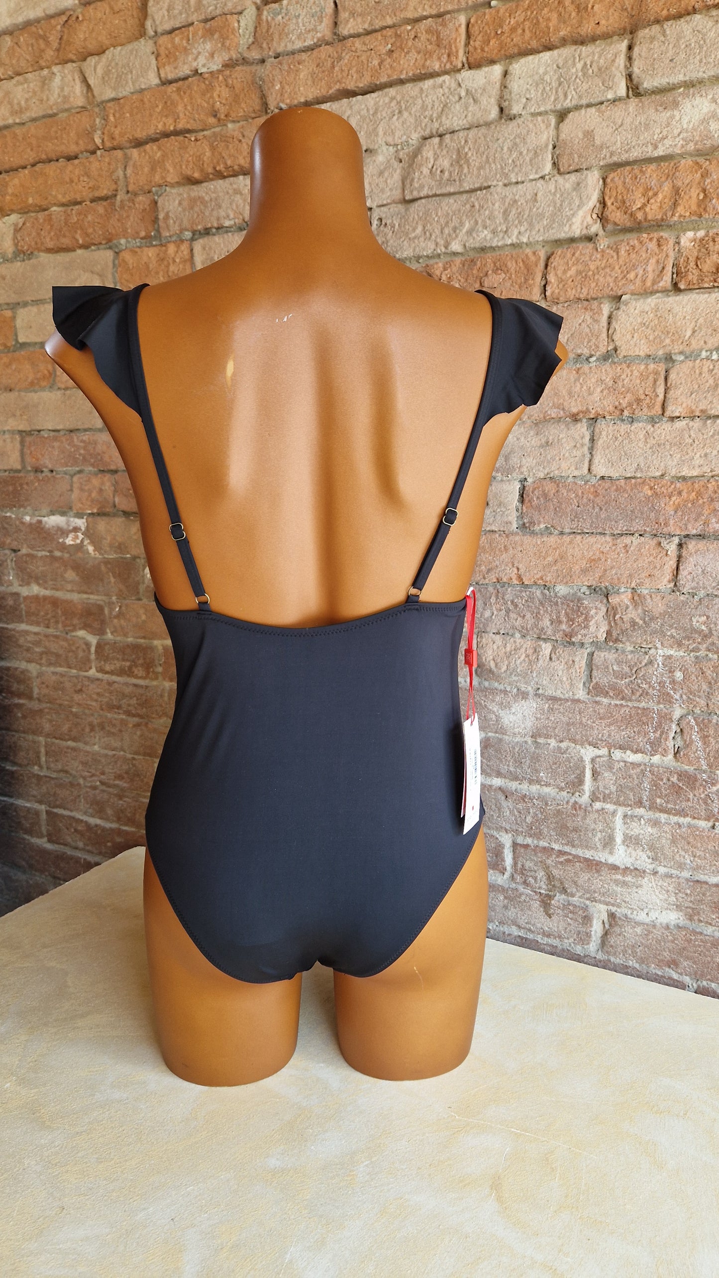 Costume intero nero con frappe Admas