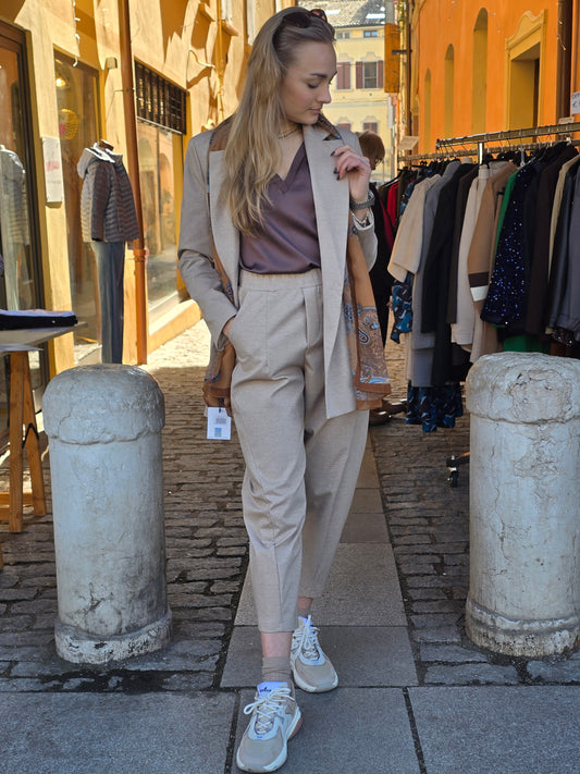 Pantaloni in viscosa con elastico in vita
