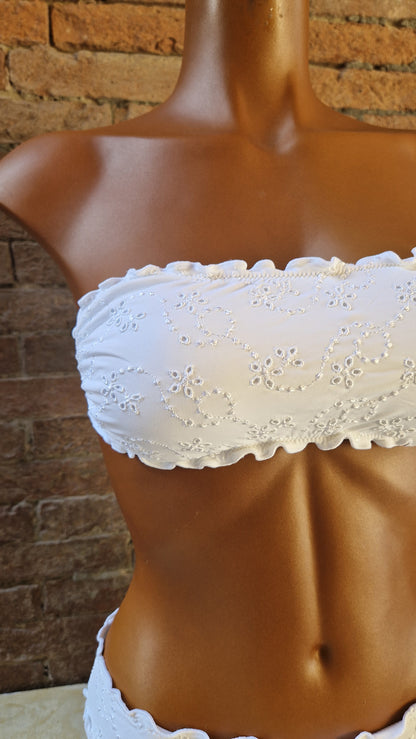 Bikini in sangallo a fascia Made in Italy