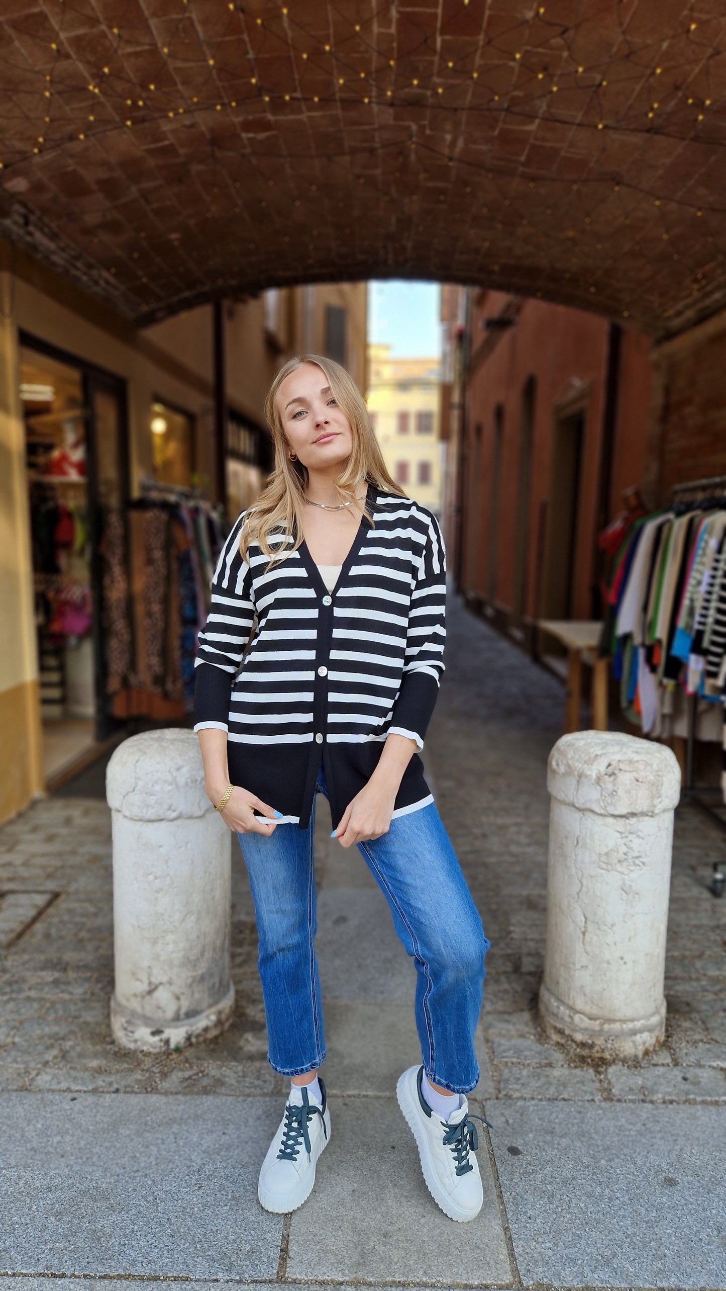 Cardigan estivo in viscosa a righe
