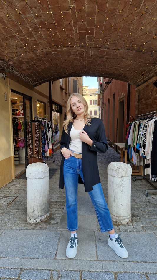 Cardigan con bottoncini sulla manica in viscosa estiva