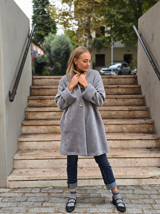 Cappotto grigio con filo in lurex all'interno Made in Italy