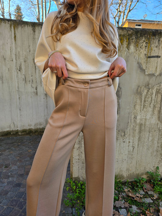 Pantalone a palazzo in viscosa con bottone estivo