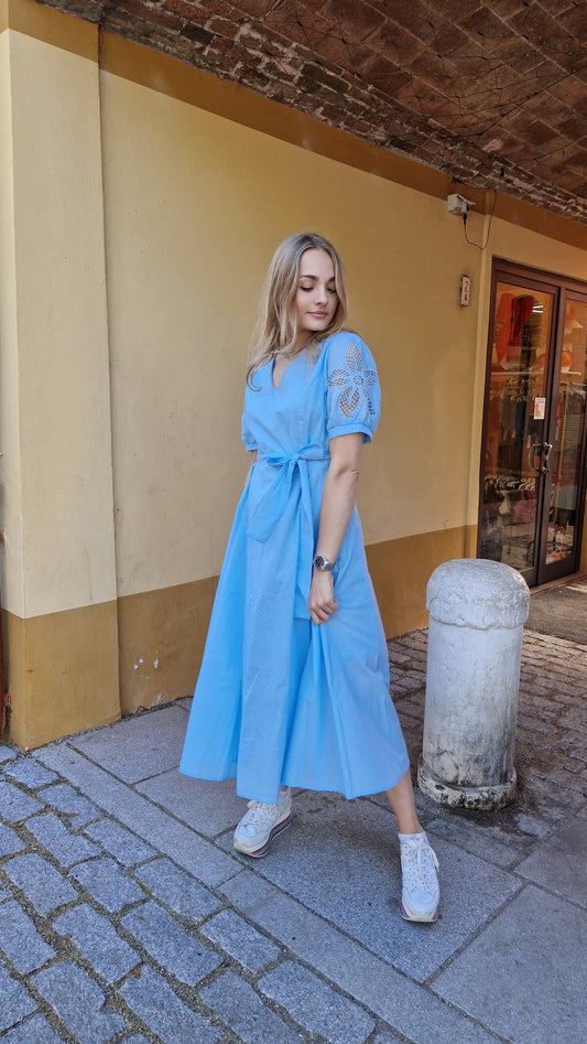 Abito  midi in cotone con gonna a ruota